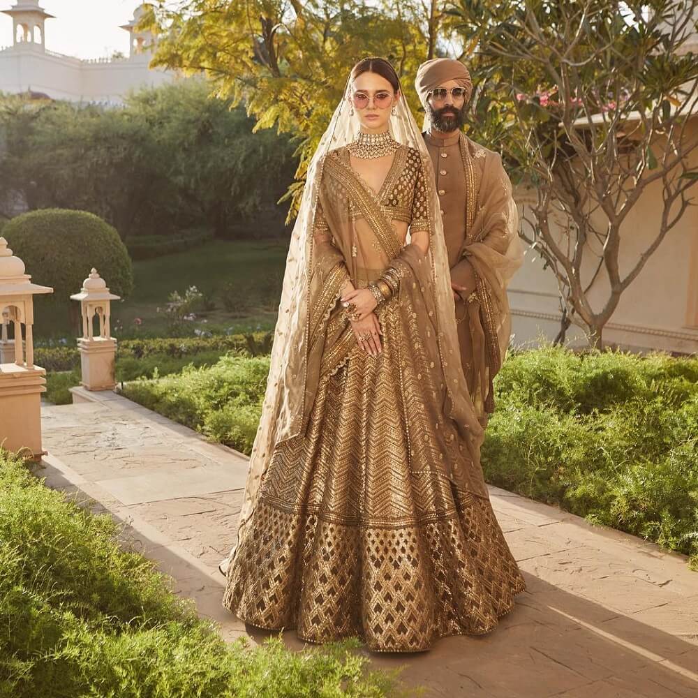Sabyasachi Inspired Designer Summer Wedding Outfits For Grooms & Brides Of 2020!